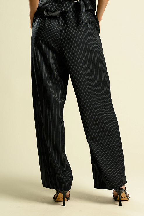 BELLABOA 111-283 ЧЕРНЫЙ Брюки женские классические BELLABOA цвет Черный