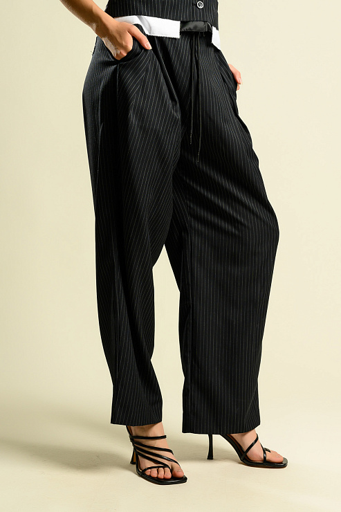 BELLABOA 111-283 ЧЕРНЫЙ Брюки женские классические BELLABOA цвет Черный