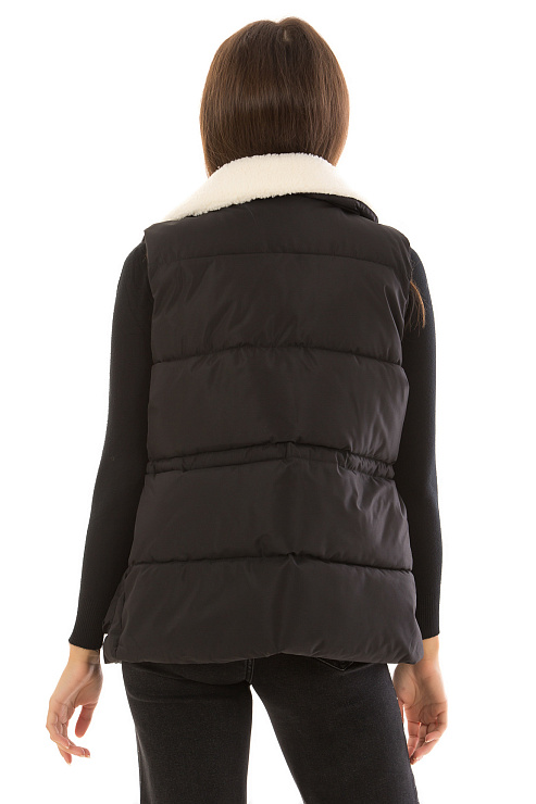 CHEERDUCK/2C22 10-1 ЧЕРНЫЙ Жилет женский CHEERDUCK цвет Черный