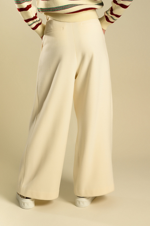 BELLABOA 126 WHITE Брюки женские классические BELLABOA цвет Белый