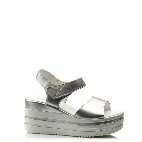 Босоножки ТОФА цвет Серебристый