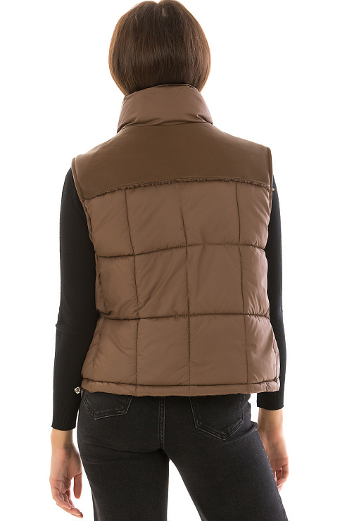 CHEERDUCK/2C22 6113 КОРИЧНЕВЫЙ Жилет женский CHEERDUCK цвет Коричневый