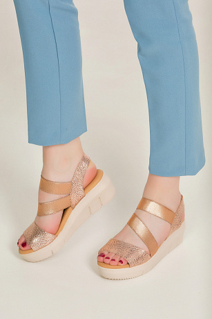 Сандалии OH! MY SANDALS цвет Розовый