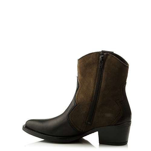 Казаки TAMARIS цвет Черный