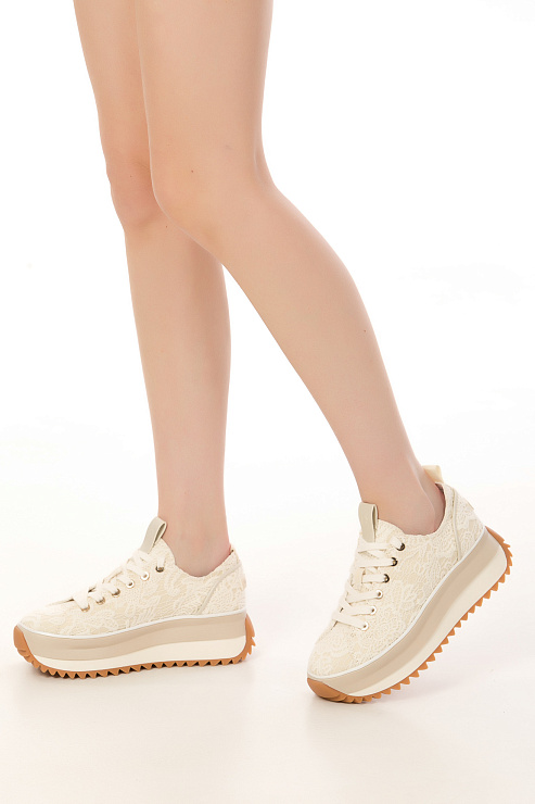 Кроссовки TAMARIS цвет Бежевый