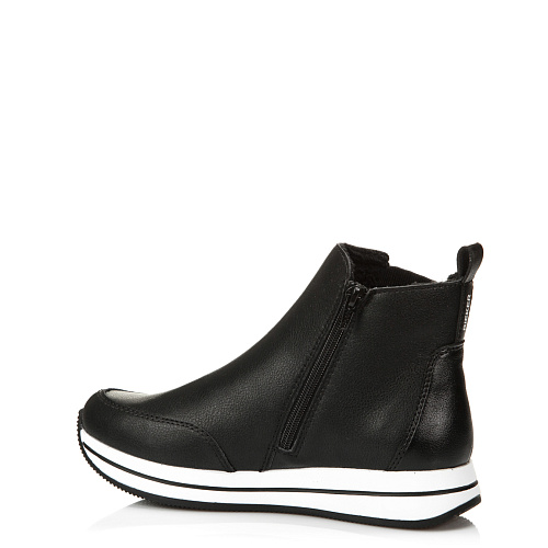 Ботинки RIEKER  цвет Черный