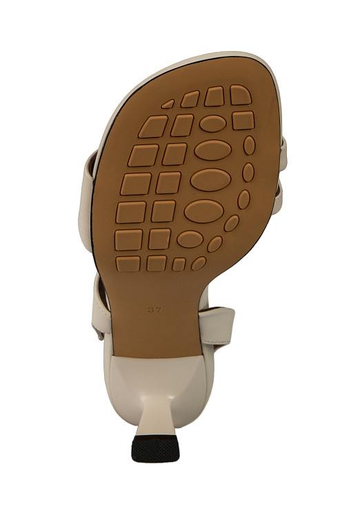 Босоножки на каблуке SERGIO MANCHOT цвет Бежевый