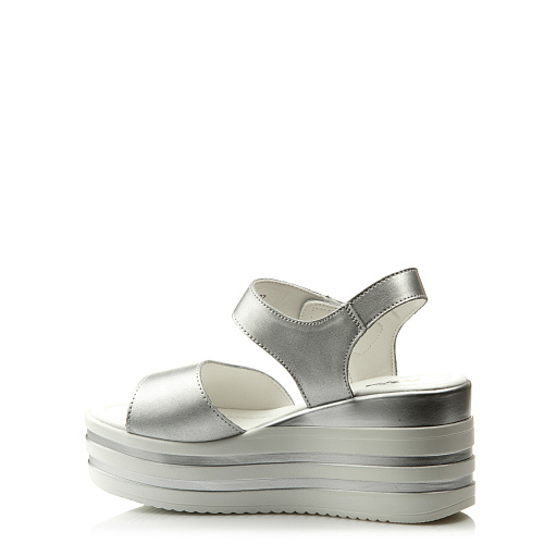 Босоножки ТОФА цвет Серебристый
