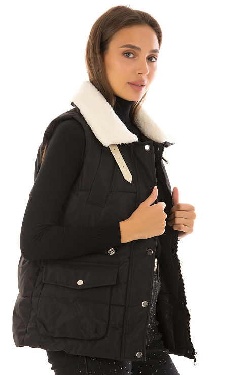 CHEERDUCK/2C22 10-1 ЧЕРНЫЙ Жилет женский CHEERDUCK цвет Черный