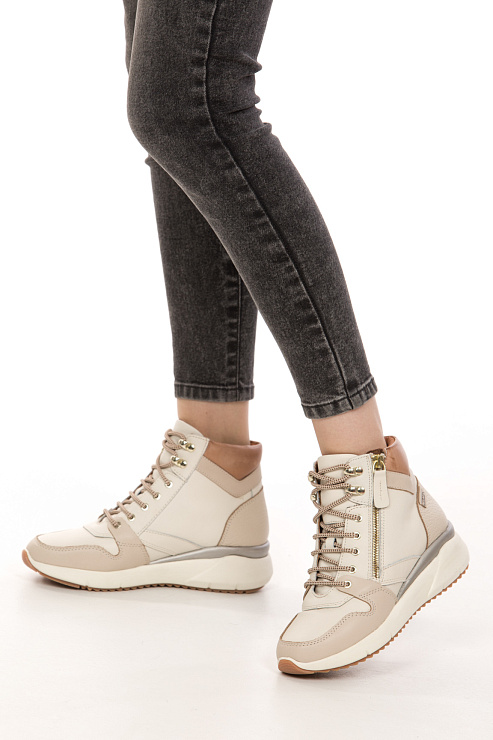 Ботинки PIKOLINOS цвет Бежевый